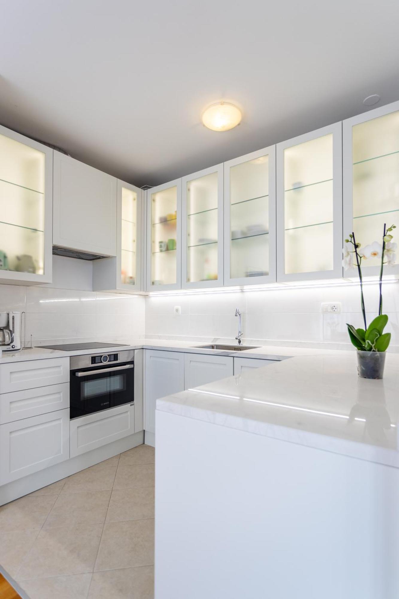 Azure Horizon Apartment Split